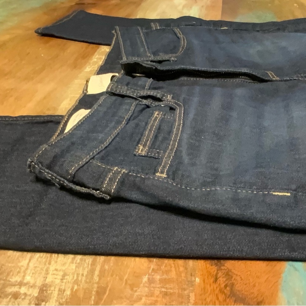 🌸🌸 Universal Thread Women's Dark Blue High Rise Skinny Jeans - Picture 2 of 4